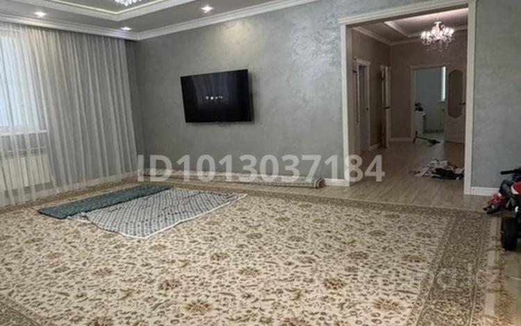 Жеке үй · 6 бөлме · 170.9 м² · 15 жүзд., Северная 10/2 — Рядом остановка Белая казарма, бағасы: 45 млн ₸ в Уральске — фото 5
