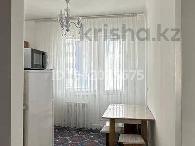 1-бөлмелі пәтер · 33 м² · 13/23 қабат, ул. Айнаколь 66, бағасы: 230 000 ₸ в Астане, Алматы р-н