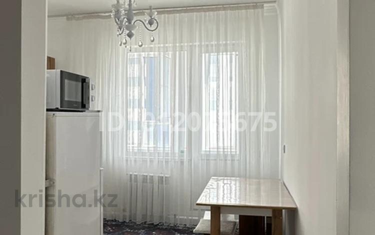 1-бөлмелі пәтер · 33 м² · 13/23 қабат, ул. Айнаколь 66, бағасы: 230 000 ₸ в Астане, Алматы р-н — фото 2