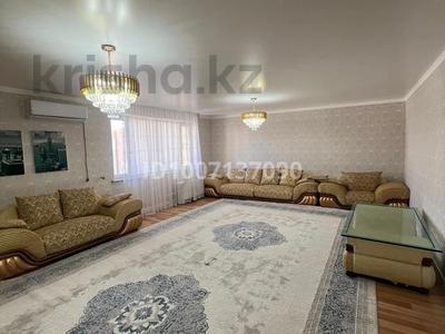 4-комнатная квартира · 156 м² · 3/3 этаж, 5 мкр 6 за 500 000 ₸ в Жанаозен