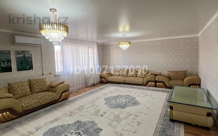 4-комнатная квартира · 156 м² · 3/3 этаж, 5 мкр 6 за 500 000 ₸ в Жанаозен — фото 2
