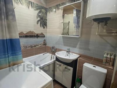 2-бөлмелі пәтер · 49 м² · 1/5 қабат, 13 микрорайон 10 — Автостанция, бағасы: 8.8 млн ₸ в Караганде, Алихана Бокейханова р-н