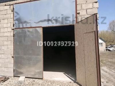 Гараж · 50 м² · Бориса Александрова (Красина) 3 — За стомотологией Консайз, бағасы: 10 млн ₸ в Усть-Каменогорске, Ульбинский