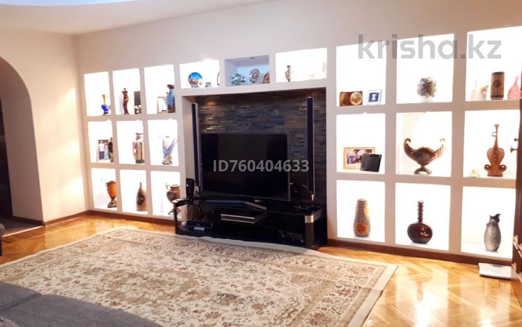 4-бөлмелі пәтер · 137 м² · 4/5 қабат, Достык 42А — Угол Кабанбай батыра, бағасы: 128 млн 〒 в Алматы, Медеуский р-н — фото 9