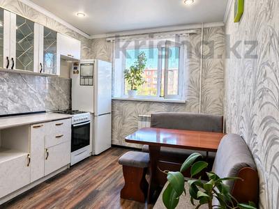2-бөлмелі пәтер · 52 м² · 2/5 қабат, Казахстанская, бағасы: 12 млн ₸ в Шахтинске