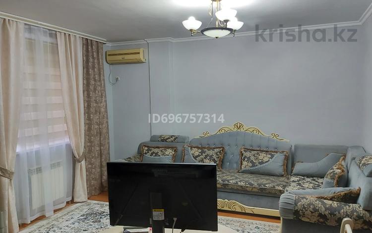 2-комнатная квартира · 62 м² · 4/9 этаж, мкр Сары Арка 40 за 260 000 ₸ в Атырау — фото 2