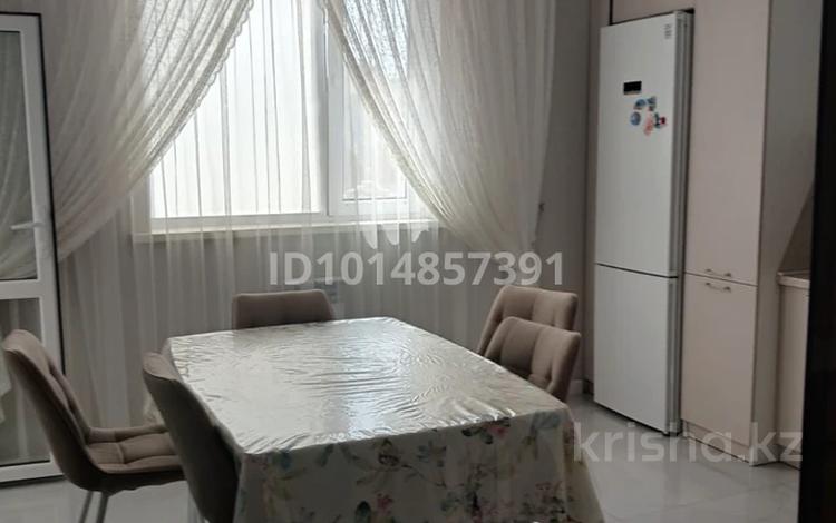 2-комнатная квартира · 82 м² · 4/5 этаж, мкр. Алтын орда 19А1 за 26 млн ₸ в Актобе — фото 3