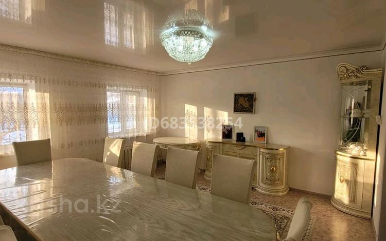 Отдельный дом • 4 комнаты • 100 м² • 12 сот., Алматинская 43 за 60 млн 〒 в Павлодаре — фото 2