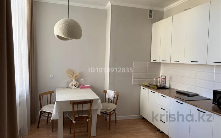1-бөлмелі пәтер · 40 м² · 8/9 қабат, Мангилик Ел, бағасы: 34.5 млн ₸ в Астане, Есильский р-н — фото 2