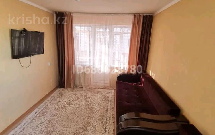 1-комнатная квартира · 50 м² · 2/5 этаж, Мира 19 — Алашахана за 11 000 ₸ в Жезказгане — фото 2
