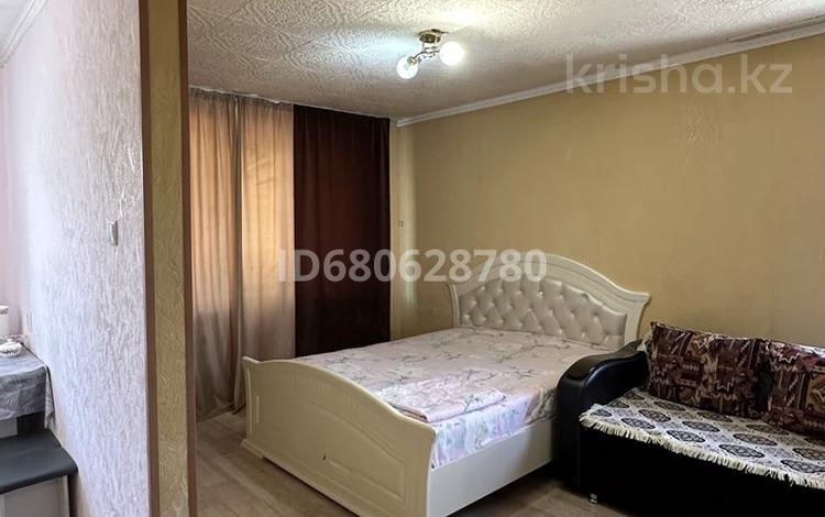 1-бөлмелі пәтер · 50 м² · 2/5 қабат, Мира 19 — Алашахана, бағасы: 10 000 ₸ в Жезказгане — фото 13