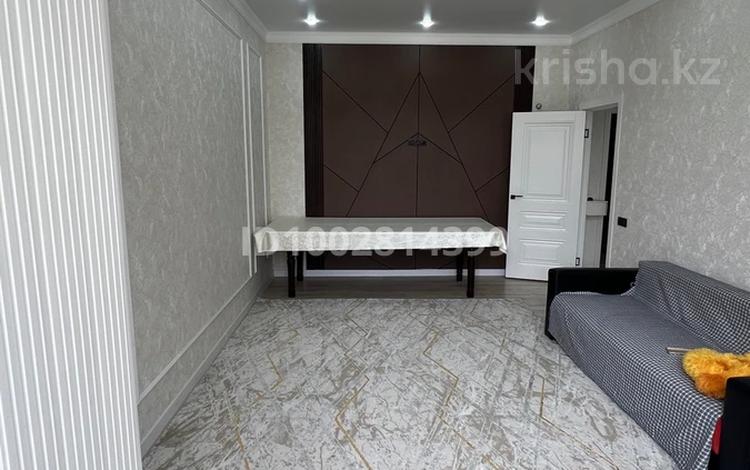 1-комнатная квартира · 44 м² · 1/7 этаж, 32В мкр 68 за 12 000 ₸ в Актау — фото 2