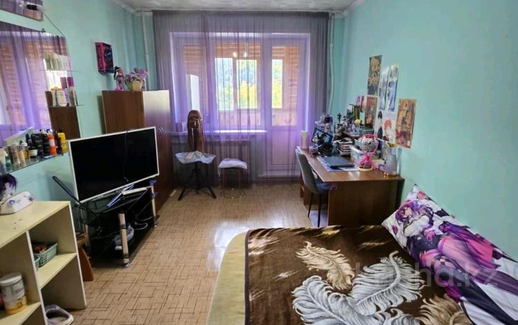 2-бөлмелі пәтер · 50 м² · 4/16 қабат, Республики 18/2, бағасы: 18.9 млн ₸ в Караганде, Казыбек би р-н — фото 2