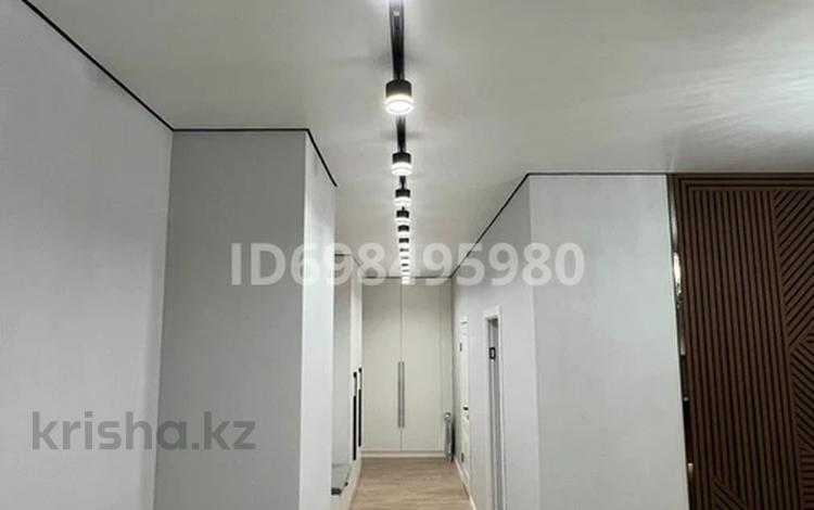 3-бөлмелі пәтер, 105 м², 5/5 қабат, мкр Кайрат, тараз 1/1, бағасы: 55 млн 〒 в Алматы, Турксибский р-н — фото 2