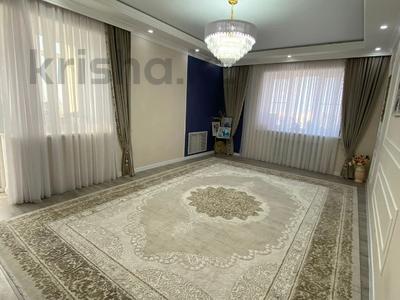 2-бөлмелі пәтер, 84 м², 9/10 қабат, проспект А Молдагуловой, бағасы: 35 млн 〒 в Актобе