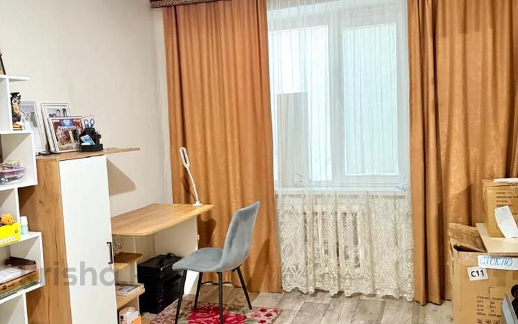 3-комнатная квартира · 70 м² · 4/5 этаж, мкр 11, Аз Наурыз за 24.5 млн ₸ в Актобе — фото 3