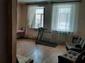 5-комнатная квартира, 120 м² помесячно, Байгазиева 36 за 200 000 〒 в Темиртау — фото 2