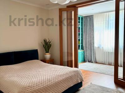 5-бөлмелі пәтер · 240 м² · 1/6 қабат, Рахмадиева 2/1, бағасы: 245 млн ₸ в Алматы, Бостандыкский р-н