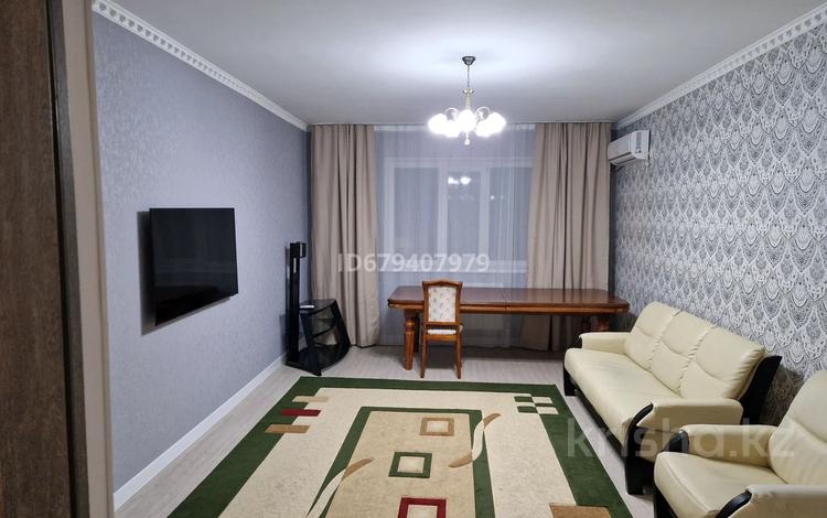 2-комнатная квартира, 75 м², 4/5 этаж, мкр. Алтын орда, Мкр. Батыс-2 45В