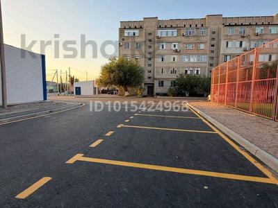 4-бөлмелі пәтер · 90 м² · 1/5 қабат, Абая 62А, бағасы: 19 млн ₸ в 