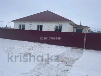 Отдельный дом · 4 комнаты · 120 м² · 10 сот., Юго - Запад 136 за 12.3 млн 〒 в Пугачеве