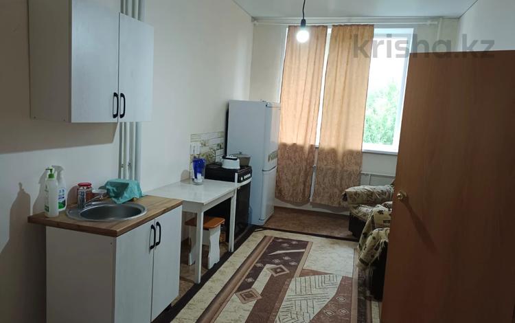 1-комнатная квартира, 33 м², 2/3 этаж, Шарипова 2 за 12.5 млн 〒 в Усть-Каменогорске — фото 2