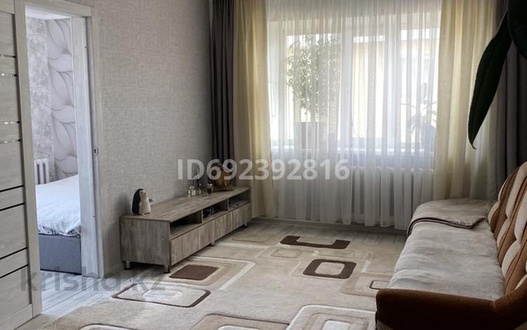 2-комнатная квартира, 40 м², 4/4 этаж, Кабанбай-Батыра за 15 млн 〒 в Талдыкоргане — фото 2
