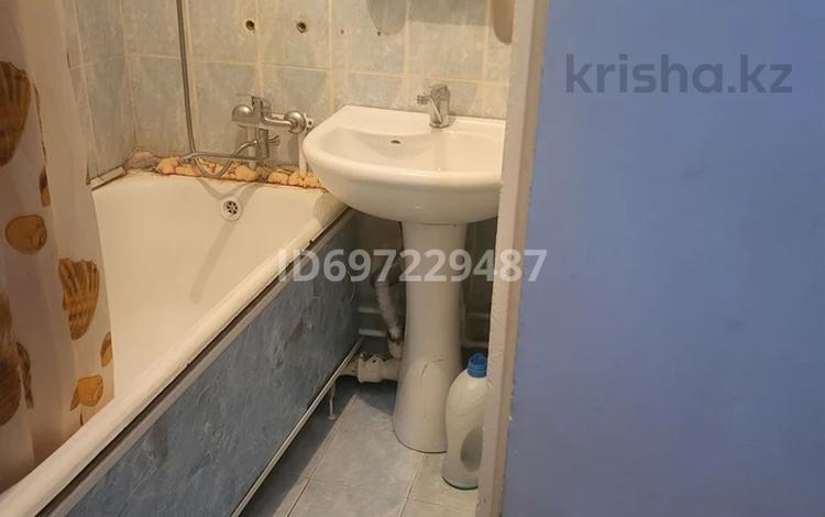 2-бөлмелі пәтер · 43 м² · 3/5 қабат, Момышулы 11, бағасы: 70 000 ₸ в Аксу — фото 2