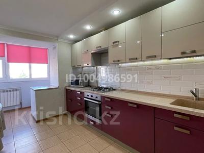 3-бөлмелі пәтер · 74 м² · 4/6 қабат, мкр Астана 20, бағасы: 32 млн ₸ в Уральске
