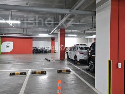 Паркинг · улица Жумекен Нажимеденов 4, бағасы: 30 000 ₸ в Астане, Сарайшык р-н