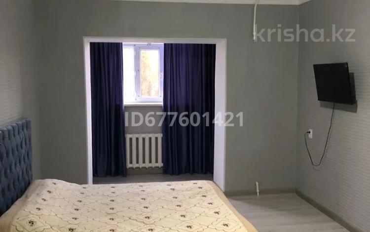 1-бөлмелі пәтер · 50 м², Казыбек би 142, бағасы: 10 000 〒 в Таразе — фото 6