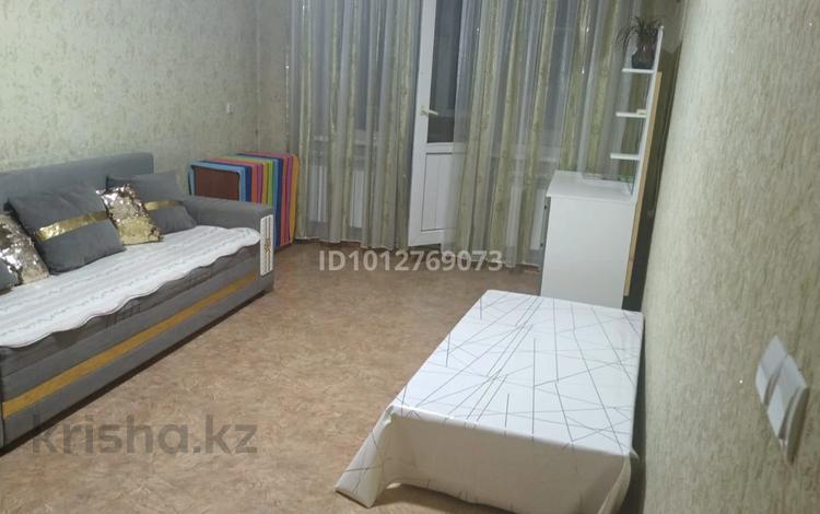 2-бөлмелі пәтер · 47 м² · 2/5 қабат, Б.Момышулы 23б, бағасы: 150 000 ₸ в Шымкенте, Туран р-н — фото 2