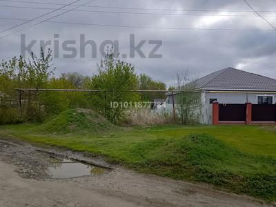 Участок · 7.5 соток, мкр Омега, Үміткер за 5.5 млн ₸ в Уральске