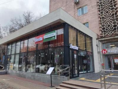 Свободное назначение, офисы, магазины и бутики, общепит, салоны красоты, медцентры и аптеки, образование, кабинеты и рабочие места, студии · 89.4 м² за ~ 3.2 млн 〒 в Алматы, Медеуский р-н