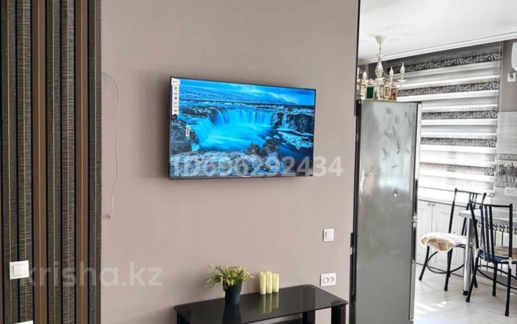 1-комнатная квартира · 38 м² · 3/5 этаж, мкр Новый Город, Назарбаева 23 — Театр Станиславского за 15 000 〒 в Караганде, Казыбек би р-н — фото 11