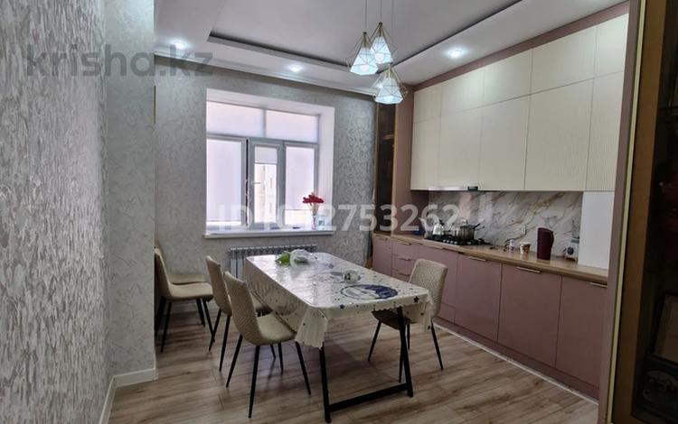 4-бөлмелі пәтер · 126 м² · 6/7 қабат, 17-й мкр 107, бағасы: 45 млн ₸ в Актау — фото 2