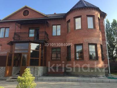 Отдельный дом · 5 комнат · 425 м² · 10 сот., Сатпаева за 250 млн ₸ в Усть-Каменогорске