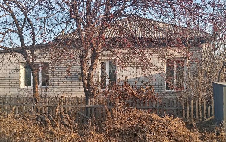 Жеке үй · 3 бөлме · 70 м² · 6.1 сот., 6 линия 34 — Пересечение с улицей Железнякова, бағасы: 12 млн ₸ в Семее — фото 2