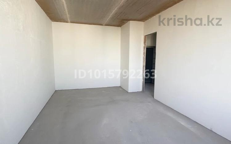 1-комнатная квартира · 42.3 м², Жубан Молдагалиев 6г за 24.5 млн ₸ в Астане, Нура р-н — фото 4