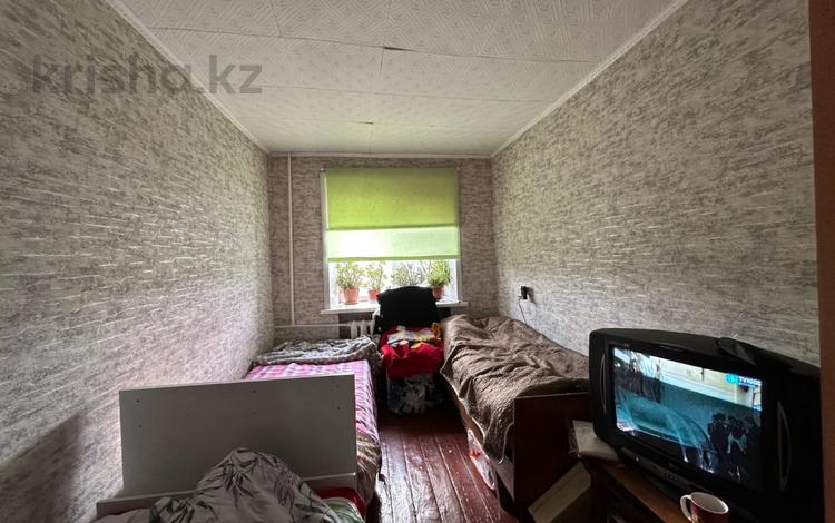 3-комнатная квартира · 56.5 м² · 4/5 этаж, Кабанбай батыра 40 за 21 млн ₸ в Семее — фото 2