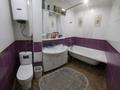 2-комнатная квартира · 55.5 м² · 5/5 этаж, Авиагородок 25 — С зади магазина Кутузовский. Напротив казпочты за 15 млн ₸ в Актобе, мкр Авиагородок — фото 5