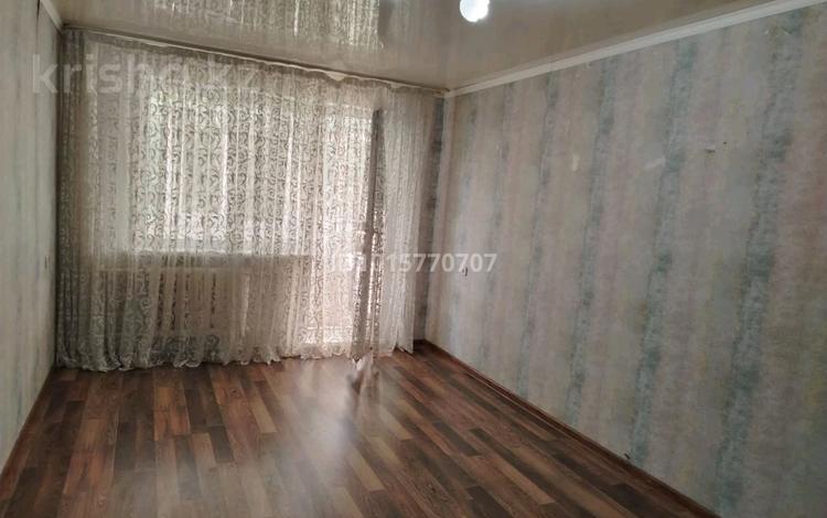 3-комнатная квартира · 62 м² · 3/5 этаж, мкр Юго-Восток, Мкр 28 микрорайон 10 за 210 000 ₸ в Караганде, Казыбек би р-н — фото 2