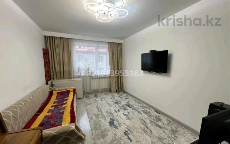 2-комнатная квартира · 40 м² · 2/4 этаж, Жарокова 217 за 300 000 ₸ в Алматы, Бостандыкский р-н — фото 2