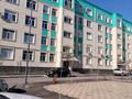 1-бөлмелі пәтер · 43 м² · 2/5 қабат, Мкрн Самал. Абiш Кекилбайулы д. 60А, бағасы: 13.5 млн ₸ в Атырау