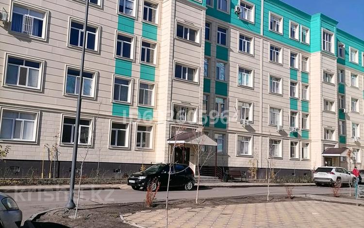 1-бөлмелі пәтер · 43 м² · 2/5 қабат, Мкрн Самал. Абiш Кекилбайулы д. 60А, бағасы: 13.5 млн ₸ в Атырау — фото 2