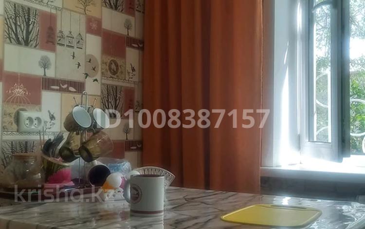 3 комнаты · 75 м² · 1/5 этаж, Докучаева 7 — Супермаркета Адал за 40 000 ₸ в Семее — фото 2
