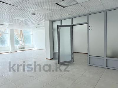 Свободное назначение, офисы, магазины и бутики, общепит, салоны красоты, фитнес и спорт, образование, развлечения, кабинеты и рабочие места, студии · 363 м² за ~ 2.6 млн ₸ в Астане, Есильский р-н