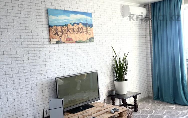 2-комнатная квартира · 62 м² · 9/9 этаж, Мкр. Мамыр-4 296 за 40 млн ₸ в Алматы, Ауэзовский р-н — фото 2