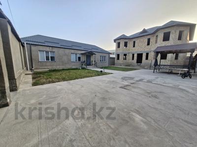Отдельный дом · 9 комнат · 402 м² · 8 сот., мкр Акжайык 38/15 за 60 млн ₸ в Шымкенте, Абайский р-н