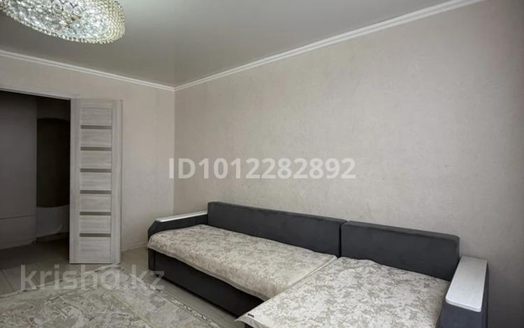 3-комнатная квартира · 63 м² · 9/10 этаж, ул. Турар Рыскулова 37 за 25 млн ₸ в Семее, Красный Кордон — фото 2